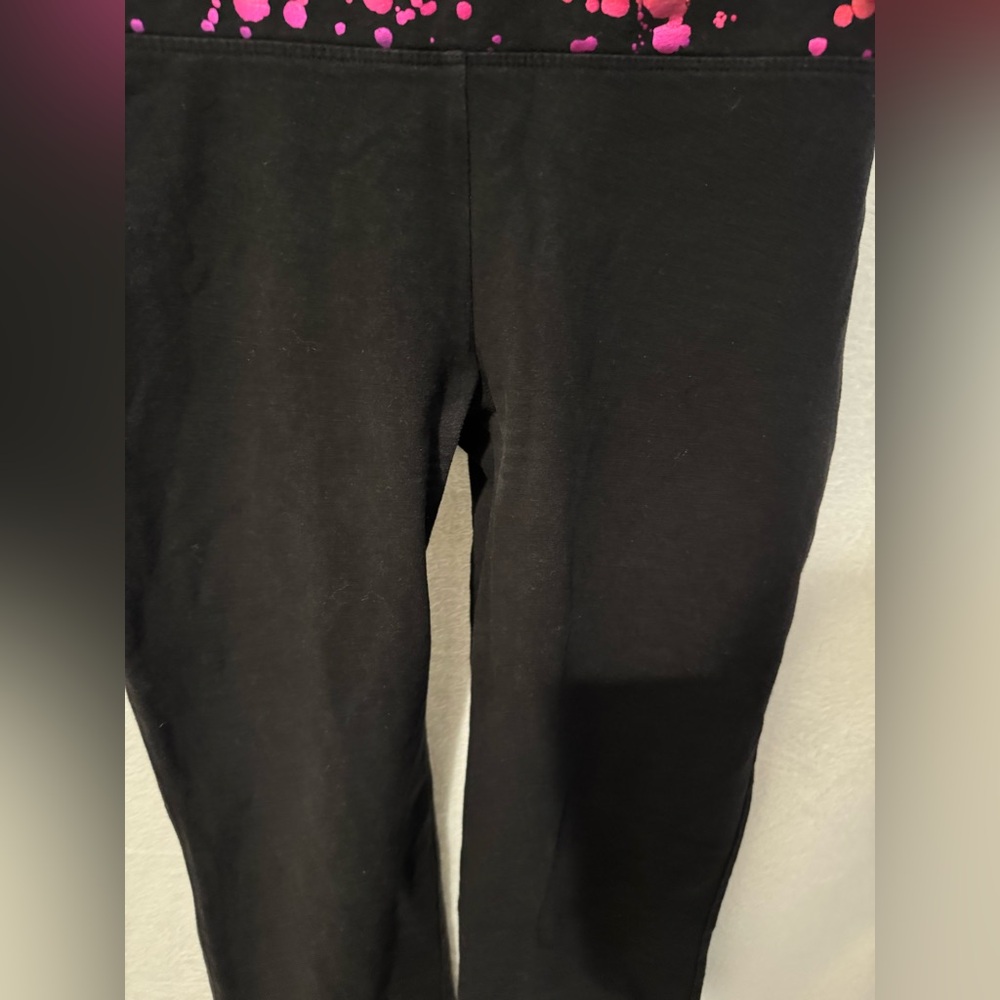 PINK Victoria's Secret Black Leggings with Colorful LOVE Design - Picture 5 of 5